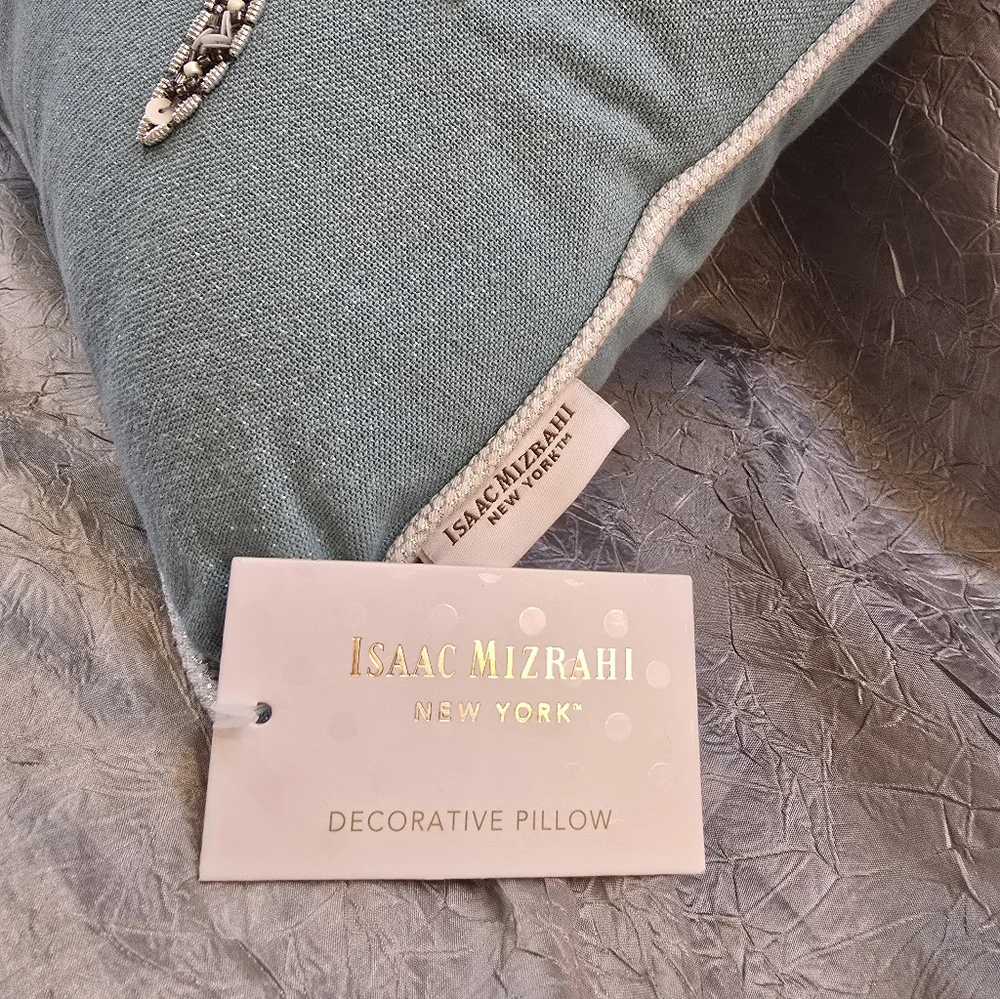 Isaac Mizrahi Holiday Pillow with Silver and Red Crab Design NWT